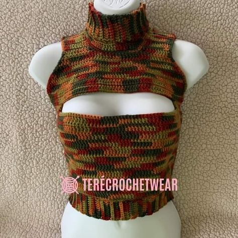 Turtleneck Crochet, Paris Party, Sleeveless Turtleneck, Fall Weather, Peek A Boo, A Pattern, Cropped Sweater, The Fall, Crochet Projects