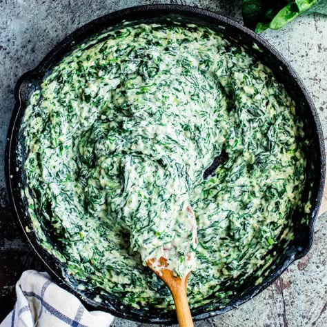 Steakhouse Creamed Spinach, Healthy Creamed Spinach, African Salad, Keto Creamed Spinach, Creamed Spinach Recipe, Leafy Salad, Pan Fried Salmon, Spinach Recipe, Raw Spinach