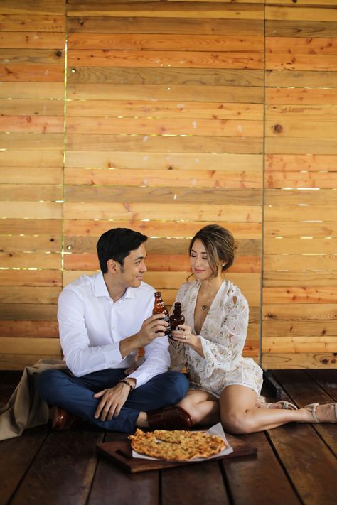 Cute Prenup Ideas, Kryz Uy Prenup, Wedding Pre Nup Ideas Photo Shoot, Chill Prenup Ideas, Prenup Photoshoot Ideas Indoor, Prenuptial Photoshoot Ideas Philippines, Indoor Prenup Shoot Outfit, Prenup Photoshoot Ideas Rustic, Indoor Engagement Shoot