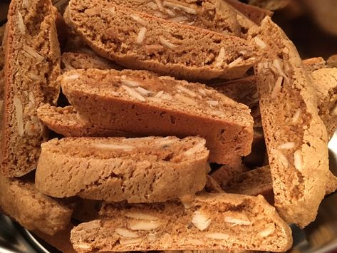 Gingerbread Biscotti | Judy's Culinaria Gingerbread Biscotti Recipe, Xmas Biscuits, Italian Biscotti Recipe, Homemade Biscotti, Gingerbread Biscotti, Best Gingerbread Cookies, Almond Biscotti Recipe, Italian Biscotti, Italian Cookie