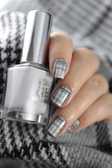 Grey Plaid Nails, Plaid Nail Designs, Plaid Nail Art, St Agnes, Plaid Nails, Stylish Nails Designs, Gray Nails, Grey Plaid, Nail Polish Designs