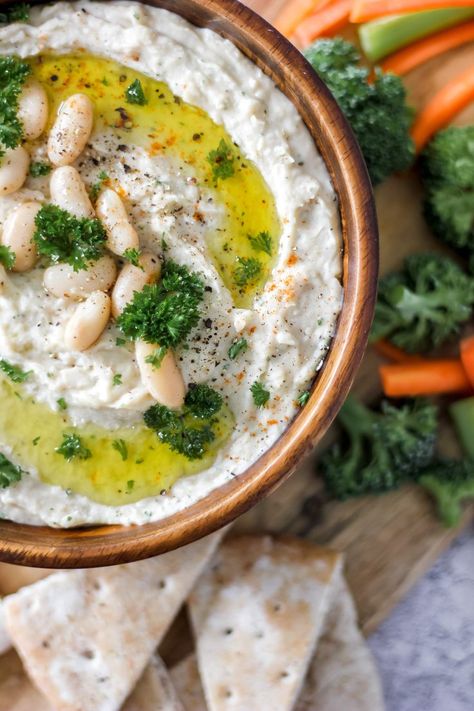 Bean Appetizers, White Bean Dip Recipe, White Bean Spread, Savory Dips, Butter Beans Recipe, Appetizer Table, Bunny Food, White Bean Dip, White Kidney Beans