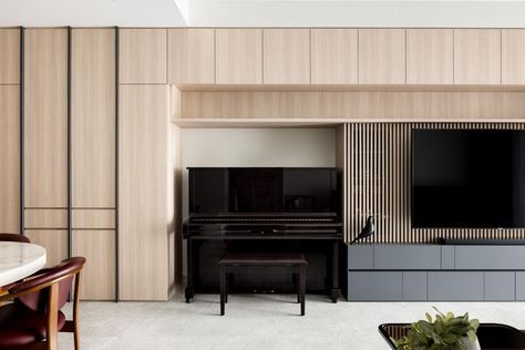 Piano Next To Tv, Living Room With Piano And Tv, Piano Tv Living Room, Piano And Tv On Same Wall, Piano Living Room Ideas, Japanese Tv Room, Piano Interior Design, Piano In Living Room, Living Room With Piano