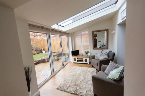 Conservatory Interiors, Small Conservatory, Small House Extensions, Extension Veranda, Lean To Conservatory, Conservatory Interior, Conservatory Decor, Single Storey Extension, Conservatory Design