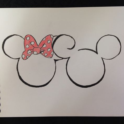 Mini And Mickey Drawings, Mickey And Minnie Drawings Sketches, Minnie Mouse Drawing Sketches, Mickey And Minnie Drawings, Disney Drawings Easy, Character Drawing Cartoon, Mickey Mouse Drawing Easy, Cute Drawings For Him, Draw Mickey Mouse