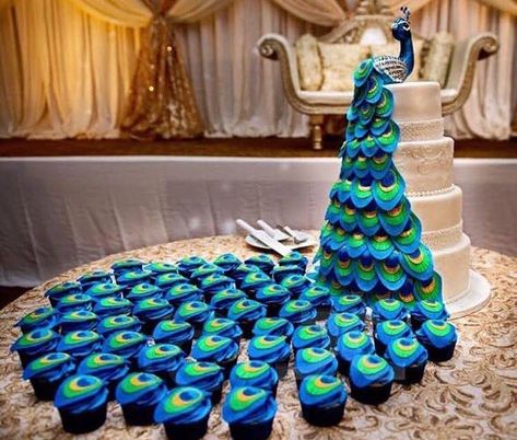 Peacock Wedding Cake, Peacock Cake, Peacock Party, Peacock Wedding Theme, Peacock Theme, Peacock Decor, Themed Wedding Cakes, Peacock Wedding, Wedding Cakes With Cupcakes