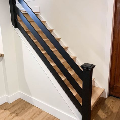 Basement Steps Ideas, Stairs Makeover Design, Diy Stairs Makeover, Basement Staircase, Open Basement, Basement Steps, Stair Renovation, Stairs Renovation, Stair Makeover