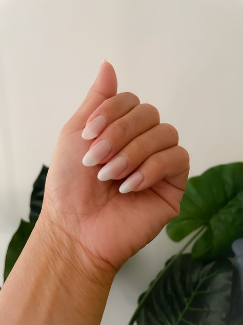 Neutral Nail, Pink Nail Colors, Natural Nail Designs, Elegant Nail, Elegant Nail Designs, Damaged Nails, Basic Nails, Nail Powder, Strong Nails