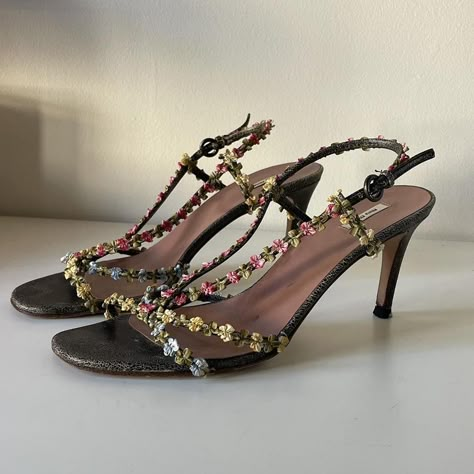 Fairy Heels, Miu Miu Heels, Women Slippers Fashion, Flower Heels, Cute Shoes Heels, Cinderella Shoes, Flower Shoes, Floral Heels, Miu Miu Shoes