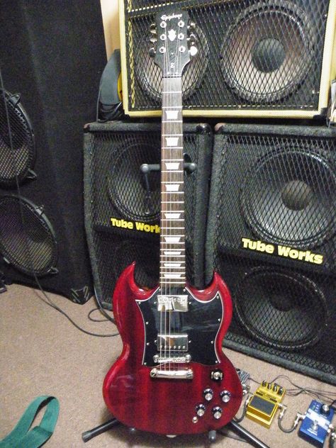 Sg Guitar, Epiphone Sg, Gibson Epiphone, Ethereal Makeup, Gibson Sg, Guitar Stuff, Electric Guitars, Gibson, Electric Guitar