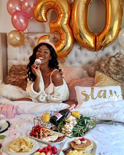 30th birthday photoshoot at home in the most comfort white robe. http://liketk.it/2BtuE #liketkit @liketoknow.it #LTKhome 27 Birthday Ideas, 28th Birthday Ideas, 30th Birthday Outfit, 30th Birthday Ideas For Women, 30th Birthday Bash, Birthday Photoshoot Ideas, 34th Birthday, 21st Birthday Photoshoot, Birthday Ideas For Her