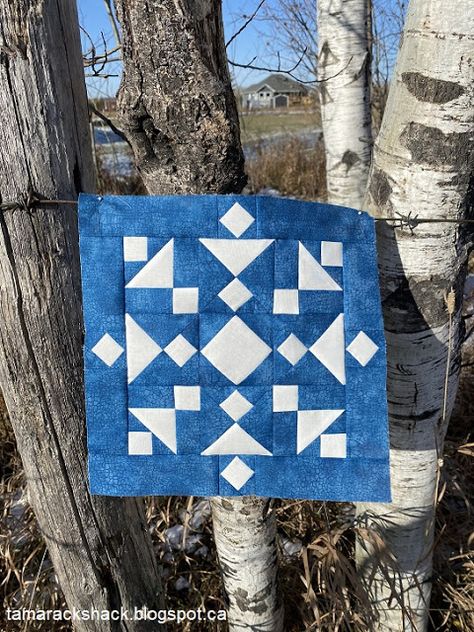 Snowflake Quilt Block, Snowflake Quilt, Christmas Tree Quilt, Painted Barn Quilts, Barn Quilt Designs, Quilt Block Patterns Free, Barn Quilt Patterns, Holiday Quilts, Fall Quilts