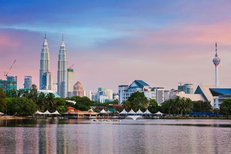 Kuala lumpur skyline | Premium Photo #Freepik #photo #kuala-lumpur #malaysia-city #kl #malaysia-building Places In Malaysia, Places To Visit In Malaysia, Kuala Lumpur Skyline, Malaysia Itinerary, Destin Beach, Vacation Places, Best Places To Visit, City Skyline, Kuala Lumpur