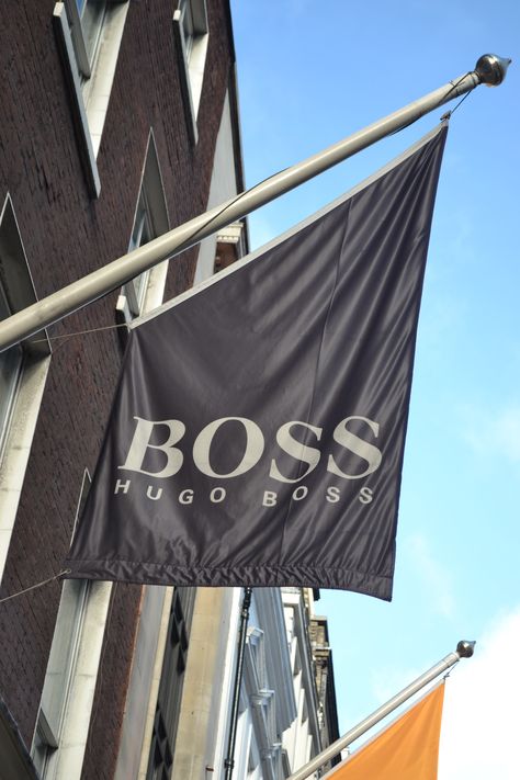 Hugo Boss Aesthetic, Boss Aesthetic, Hugo Boss Logo, Boss Wallpaper, Boss T Shirt, Wallpaper Vintage, Chanel Deauville Tote Bag, The Wiz, Android Wallpaper