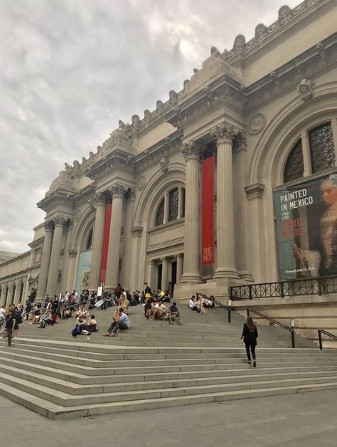 New York City Travel Aesthetic, Museums New York, Cuny New York, Nova York City, New York Museum Aesthetic, The Met New York, New York Trip Aesthetic, New York Asthetics, Ny Museums