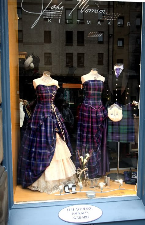 photo Tartan Wedding Dress, Gaun Koktail, Tartan Wedding, Scottish Dress, Plaid Dresses, Tartan Fashion, Scotland Forever, Men In Kilts, Celtic Wedding