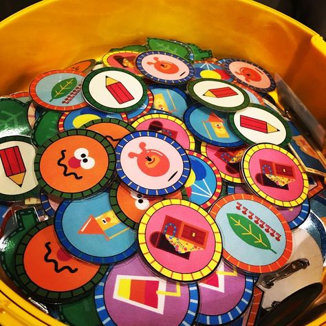 Braid on Instagram: “Creating for an upcoming Duggee 1st Birthday #badges #party #firstbirthday #firstbirthdayparty #heyduggee #heyduggeeparty #abckids…” Hey Duggee Birthday Party Ideas, Hey Duggee Badges, Hey Duggee Birthday Party, Hey Duggee, Cry Babies, Baby Themes, It's My Birthday, Mermaid Birthday Party, Die Cut Cards