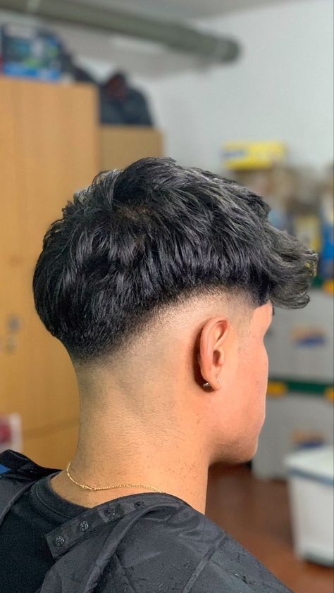 Low Drop Fade Short Hair, Mid Fade Drop, Drop Fade Short Hair, Mid Fade Mullet, Mid Fade Fringe, Mid Drop Fade Haircut Men, Mid Fade Curly Hair, Mid Drop Fade Haircut, Low Mid Fade