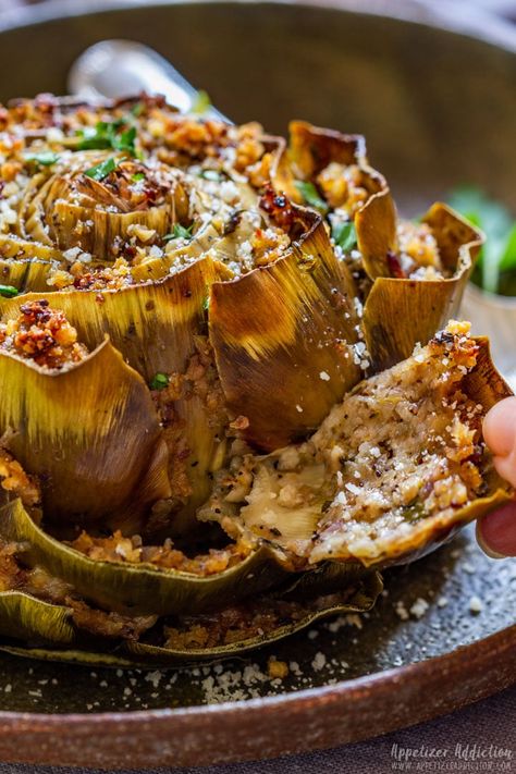 Whole Artichoke Recipes, Artishock Recipes, Artichoke Appetizer Recipes, Roasted Artichoke Recipes, Whole Artichoke Recipe, How To Make Stuffed Artichokes, Stuffed Artichoke Recipes, Best Stuffed Artichoke Recipe, Stuffed Artichoke Recipes Italian