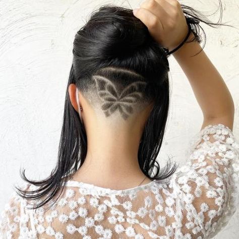 Hairstyle with Butterfly Undercut Design Tattoo Hairline, Hairstyle With Butterfly, Hairline Tattoo, Undercut Design, Fade Haircut Women, Hair Tattoo Designs, Hairline Tattoos, Types Of Fade Haircut, Undercut Hair Designs