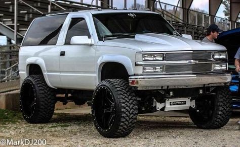 2Door Tahoe | Custom chevy trucks, Chevy tahoe, Chevrolet tahoe Lifted 2 Door Tahoe, Two Door Tahoe, 2 Door Tahoe Lifted, Tahoe Custom, Lifted Chevy Tahoe, 2 Door Tahoe, Obs Chevy, Trucks Chevy, Stuff To Buy