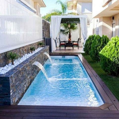 Awesome 20+ Extraordinary Small Pool Design Ideas For Small Backyard Kleiner Pool Design, Rectangular Swimming Pools, Swimming Pool Landscaping, Small Swimming Pools, Swimming Pool House, Pool Landscape Design, Small Pool Design, Small Pools, Backyard Inspiration