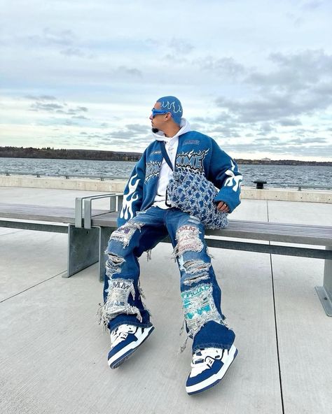 Blue flame Streetwear outfit Dyed Hair Hairstyles, Blue Streetwear Outfit, Blue Dyed Hair, Outfit Inspo Men, Cozy Streetwear, Blue Flame, Luxury Clothes, Blue Streetwear, Outfit Style