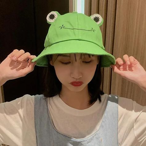 2021 New Parent-Kid Cartoon Frog Bucket Hat Panama Fishing Cap Cute Froggy Hat Homme Femme Bob Chapeau Outdoor Sun Fisherman Hat - AliExpress 200000297 White Bucket Hats, Froggy Hat, Frog Bucket Hat, Cute Bucket Hats, Cute Froggy, Bucket Hat Outfit, Bob Chapeau, Style Bucket Hat, Cap Cute