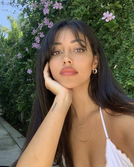 bri on Twitter: "cindy kimberly stays calling me ugly… " Whispy Curtains Bangs With Long Hair, Italian Haircut, Cindy Kimberly, Hair Appointment, Female Face, Wispy Bangs, Hair Haircuts, Haircuts Straight Hair, Long Hair With Bangs