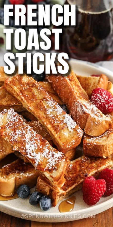 Homemade French Toast Sticks, French Toast Sticks Recipe, Blueberry French Toast Bake, Fluffy French Toast, Homemade French Toast, Homemade French Bread, Classic French Toast, French Toast Sticks, Cinnamon French Toast