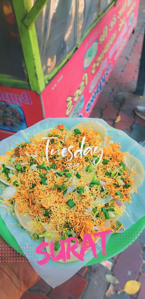 #chaat #streetfood #foodie #indianfood #food #foodporn #foodphotography #foodblogger #panipuri #indianstreetfood #foodstagram #foodlover #instafood #chaatlover #streetfoodindia #golgappe #homemade #yummy #bhfyp #snacks #delicious #samosa #desifood #foodgasm #foodiesofinstagram #mumbaistreetfood #bhelpuri #golgappa #foodies #dahipuri Vesu Surat Snap, Surat Snapchat Story, Surat City Snapchat, Surat Snap, Pictures Snapchat, Streaks Snapchat, Snap Map, Snapchat Streaks, Snapchat Streak