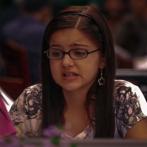 Alex Dunphy, Ariel Winter, Modern Family, Season 1, Ariel, Quick Saves