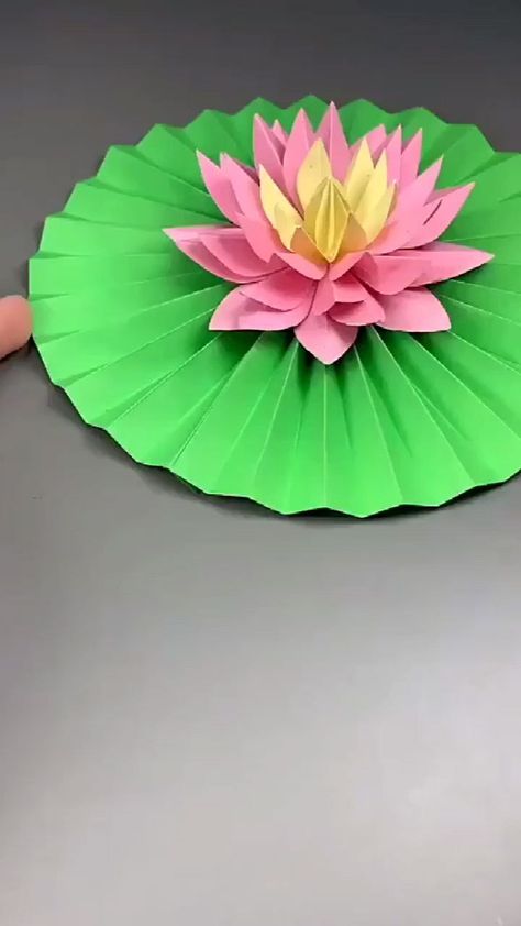 home_design_2808 no Instagram: #❤️❤️❤️❤️❤️❤️ #😘 Diy Homemade Paper, Diy Kite Decorations, Pongal Festival, Paper Flowers Diy Easy, Annual Day, Easy Art For Kids, Folding Origami, Flowers Craft, Crafts Origami