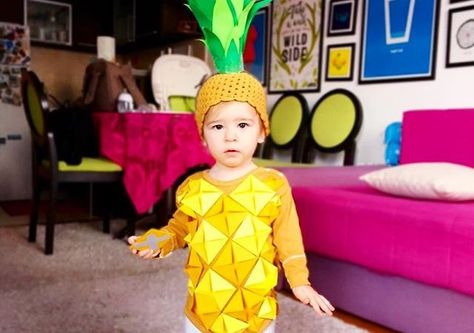 100+ DIY Halloween Decoration Ideas to help you have fun without spending much - Hike n Dip Diy Pineapple Costume, Pineapple Costume Diy, Pineapple Halloween, Crochet Halloween Costume, Diy Fantasia, Pineapple Costume, Diy Pineapple, Amazing Halloween Costumes, Stranger Things Costume