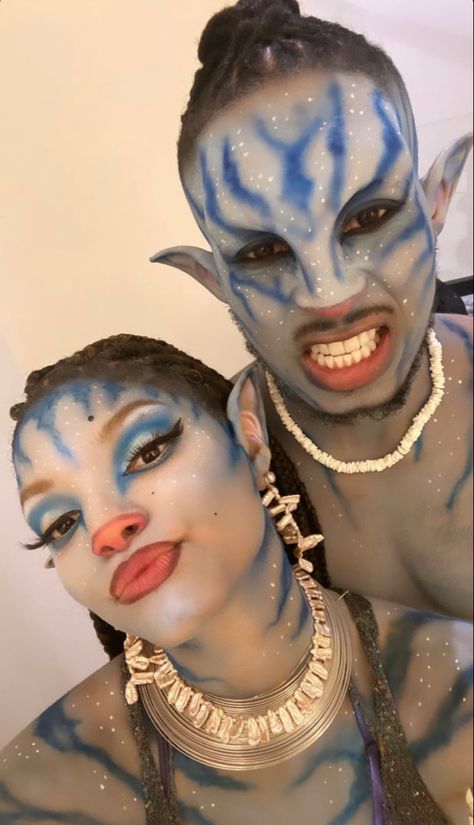 Avatar Makeup, Avatar Halloween, Classic Halloween Costumes, Creepy Halloween Makeup, Couple Costume, Clever Halloween Costumes, Pretty Halloween Costumes, Cute Couple Halloween Costumes, Halloween Makeup Inspiration