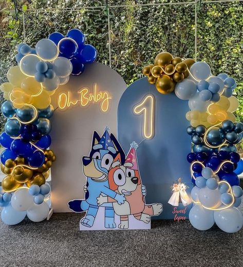 First Birthday Bluey Theme, Bluey Birthday Party Ideas For Boy, Fiesta Bluey, 2nd Birthday Photos, Balloons Bouquet, Bluey Party, Bluey Birthday, 2nd Birthday Party Themes, First Birthday Party Themes