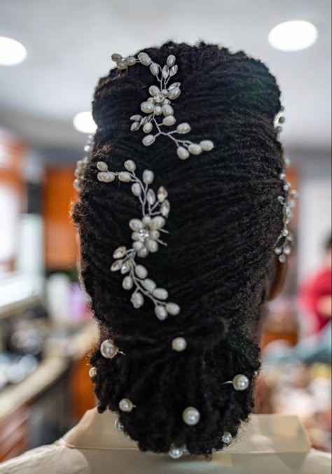 Sister Locs Wedding Styles, Loc Hairstyles Wedding, Bridesmaid Updo, Ponytail Bun, White Rose Bouquet, Sister Locs, Bridal Hair Inspiration, Faux Locs Hairstyles, Dreadlock Styles