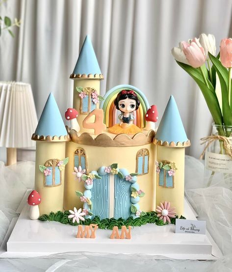 Castle Cakes For Girls Birthday, Castle Theme Cake, Disney Castle Cake, Disney Princess Theme Party, Princess Theme Cake, Cinderella Birthday Cake, Fairy Birthday Cake, Princess Castle Cake, Birthday Wishes For Kids