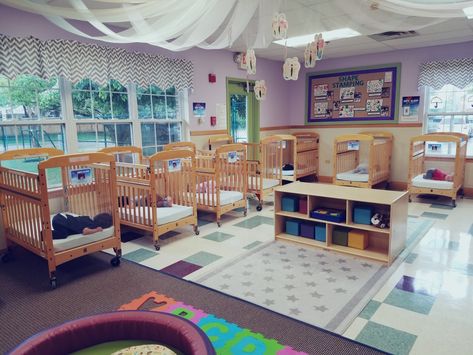 Infant Classroom Design, Infant Classroom Organization, Baby Classroom Ideas, Daycare Nap Room, Infant Daycare Rooms, Baby Room Daycare Ideas, Infant Classroom Layout, Infant Room Daycare Layout, Infant Daycare Room Ideas