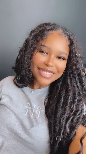 Jah Locs, Weave Hairstyles Braided, Twa Hairstyles, Faux Locs Hairstyles, Box Braids Hairstyles For Black Women, Protective Hairstyles Braids, Beautiful Braids, Natural Hair Styles Easy, Work Hairstyles