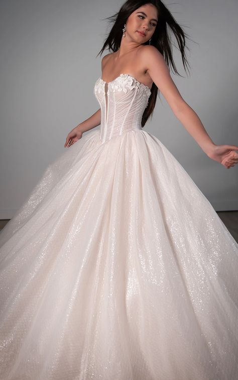 Stunning strapless tulle ballgown with a sweetheart neckline, pearl-embellished lace, and sparkling tulle. Perfect for an enchanting princess bridal look. Tulle Wedding Dress Ballgown, Drop Waist Gown, Princess Ballgown, Tulle Ballgown, Ballgown Wedding Dress, Basque Waist, Wedding Gown Brand, Enchanting Wedding, Bridesmaids Jewelry