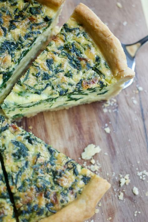 Deep-Dish Spinach Quiche - Lane Bakery Deep Dish Quiche, Quiche Spinach, Classic Quiche, Spinach Quiche Recipes, Quiche Recipes Easy, Spinach Quiche, Spinach Egg, Quiche Recipe, French Bakery