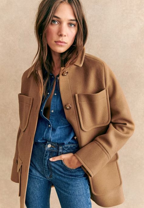 Sezane Lookbook, Long Pea Coat, Long Peacoat, Style Parisienne, Overcoat Jacket, Pea Coats Women, Skandinavian Fashion, Paris Mode, Jacket With Pockets