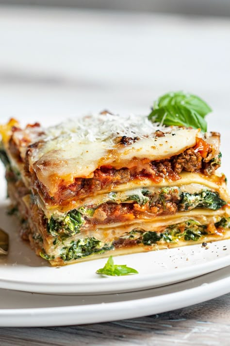 Meat Lasagna Recipe With Ricotta, Recipe With Ricotta Cheese, Lasagna Veggie, Meat Lasagna Recipe, Lasagna With Ricotta Cheese, Lasagna No Meat Recipe, Spinach And Ricotta Lasagna, Lasagna With Spinach, Recipe With Ricotta