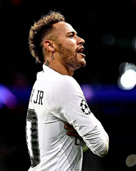 Neymar 4k, Jr Neymar, Neymar Hot, Ford Mustang Wallpaper, Neymar Psg, Neymar Jr Wallpapers, 4k Photos, Brown Highlights, Paris Saint-germain