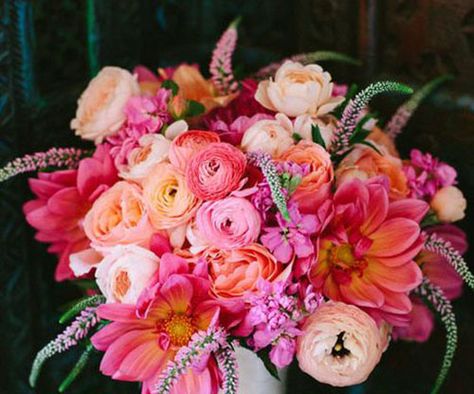 Over The Top Wedding Bouquet, Ranunculus Centerpiece, Ranunculus Wedding Bouquet, Peach Wedding Bouquet, Flower Reference, Bouquet Champetre, Bouquet Bride, Wedding Bouquets Pink, Boda Mexicana