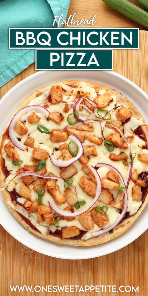 Flatbread Pizza Recipes Chicken, Barbecue Chicken Flatbread, Bbq Chicken Flatbread Pizza, Easy Barbecue Chicken, Chicken Flatbread Recipes, Bbq Chicken Flatbread, Chicken Flatbread Pizza, Crispy Flatbread, Barbecue Chicken Pizza