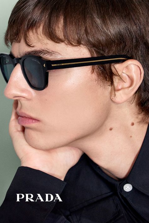 Prada sunglasses reinterpret the classic with the contemporary touch of bold lines and refined details. #pradaeyewear Fluid Fashion, Gender Fluid Fashion, Mens Designer Sunglasses, Gender Fluid, Custom Belt, Prada Eyewear, Trendy Sunglasses, Prada Sunglasses, Sunglasses For Men