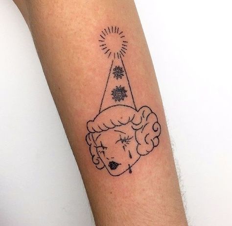 Clown Tattoo, Theme Tattoo, 4 Tattoo, Doodle Tattoo, Poke Tattoo, Mia 3, Aesthetic Tattoo, Tattoo Flash Art, Dream Tattoos