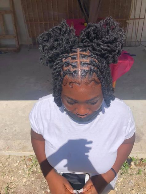 Dread Hairstyles For Girls Kids, Cute Loc Hairstyles For Women Short, Hairstyles Dreads For Women, Loc Ponytail With Bangs, Fingercoils Afro, Medium Length Dreads Styles For Women, Hairstyles For Locks, Dreads Styles For Women, Short Dreadlocks Styles